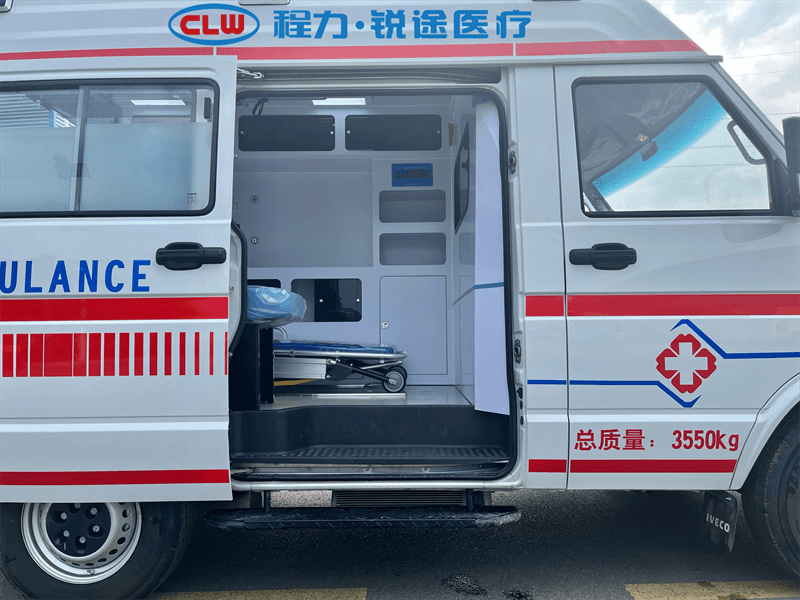 陽泉市(shì)程力&依維柯得(de)意救護車(chē)方式